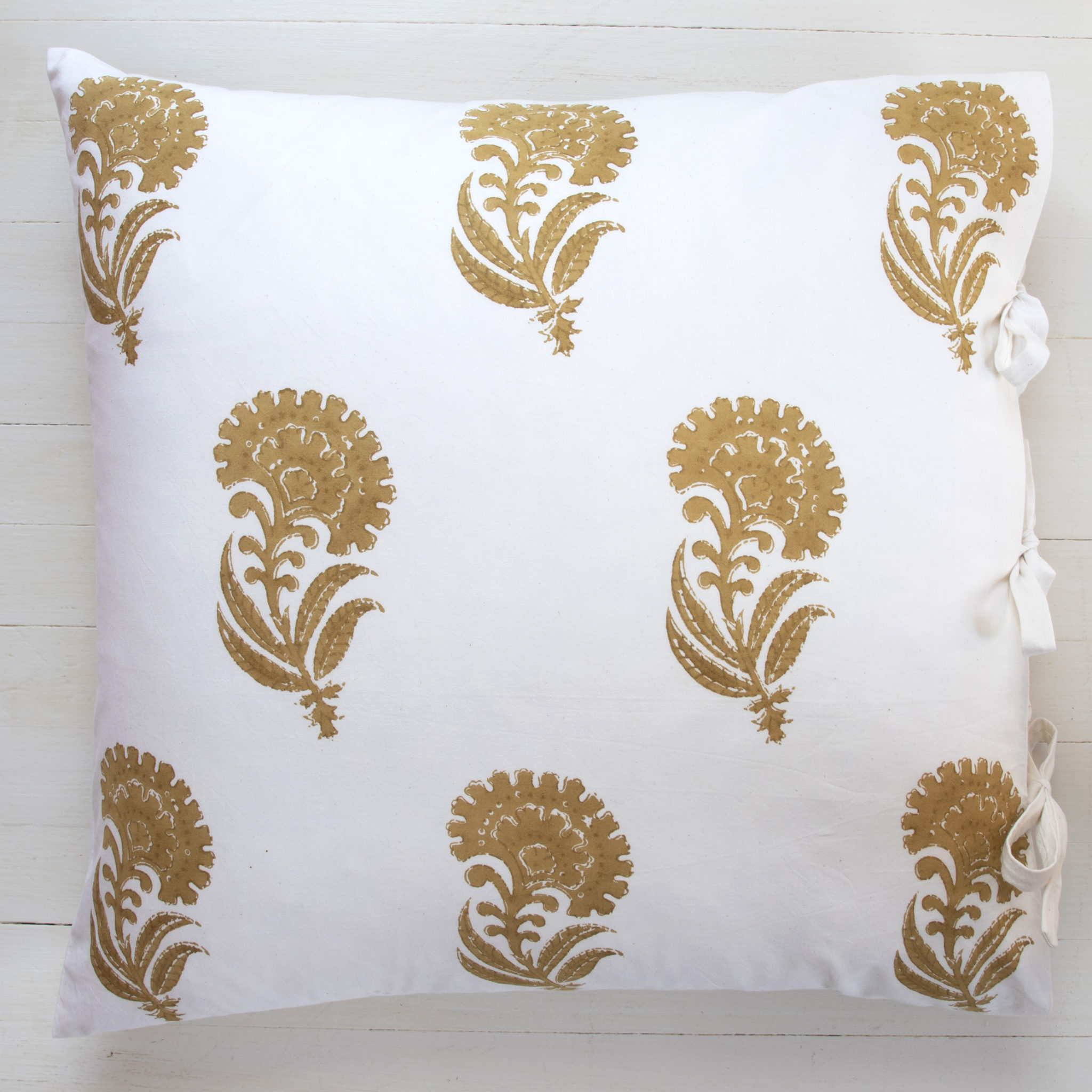 Tania Dot Reverse Small Deco Pillow with pleated edge – Les Indiennes